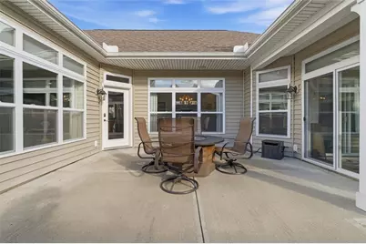 4007 Sir James Dr, Cecil, PA 15057 - Photo 36