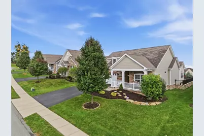 4007 Sir James Dr, Cecil, PA 15057 - Photo 2