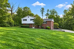 280 Mohawk Dr, Elizabeth Twp/Boro, PA 15135 - Photo 2