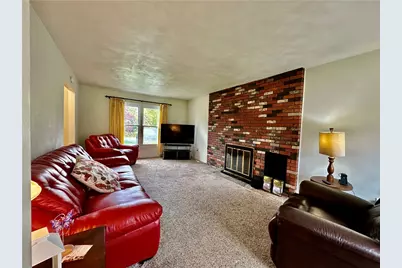 110 Lauffer Lane, Penn Twp, PA 15642 - Photo 6