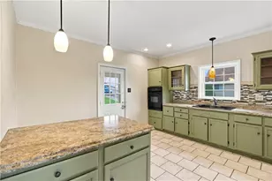 322 Torrence Ave, Scott Township, PA 15106 - Photo 24