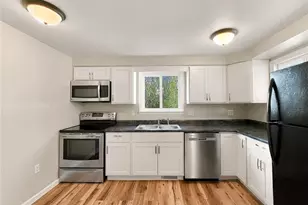 107 Collier St, Hempfield Township, PA 15601 - Photo 6