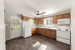 107 Collier St, Hempfield Township, PA 15601 - Photo 28