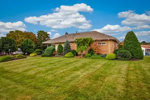 4329 Reece Dr, Pittsburgh, PA 15227 - Photo 2