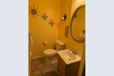 1041 Evergreen Dr, Pittsburgh, PA 15235 - Photo 8