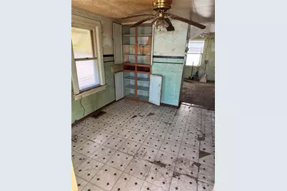 500 Hayes Ave, Canton Township, PA 15301 - Photo 6