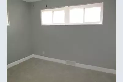 412 Belrose Dr, Rostraver, PA 15012 - Photo 18