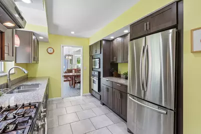 2301 Marbury Rd, Pittsburgh, PA 15221 - Photo 14
