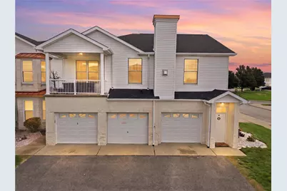 228 Adams Pointe Drive #6, Adams Township, PA 16046 - Photo 2