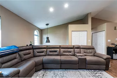 118 Stratford Ct, Hempfield Township, PA 15672 - Photo 14