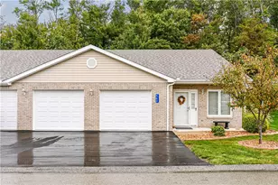 563 Sunview Cir, Derry Township, PA 15650 - Photo 1