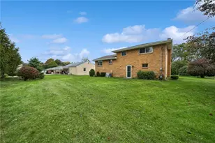 424 Shogan Dr, Hempfield Township, PA 15601 - Photo 26