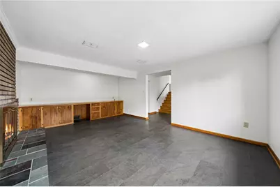 424 Shogan Drive, Hempfield Township, PA 15601 - Photo 6