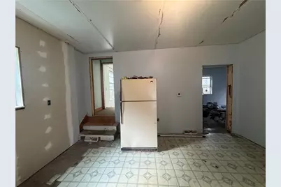 745 Western Ave, Chartiers, PA 15301 - Photo 6