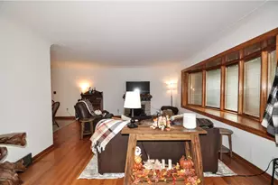213 Marston, Belle Vernon, PA 15012 - Photo 10
