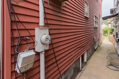 124 Fallowfield Ave, Charleroi Boro, PA 15022 - Photo 2