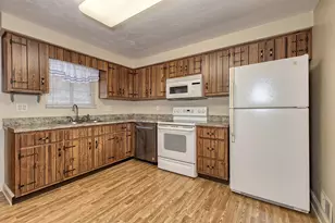 561 Hemlock St, Greensburg, PA 15601 - Photo 14