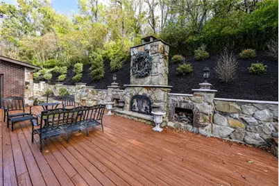 122 Farmington Pl, Hempfield Township, PA 15601 - Photo 4