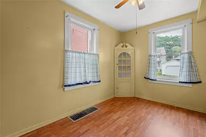 908 Broadway Ave, Stowe Township, PA 15136 - Photo 14