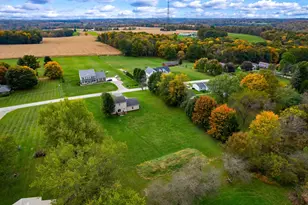 148 Whipporwill Rd, Franklin Township, PA 16001 - Photo 4