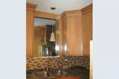 5902 Nicholson St, Pittsburgh, PA 15217 - Photo 8