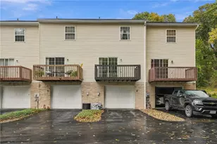 836 Mt Pleasant Rd, Hempfield Township, PA 15601 - Photo 2