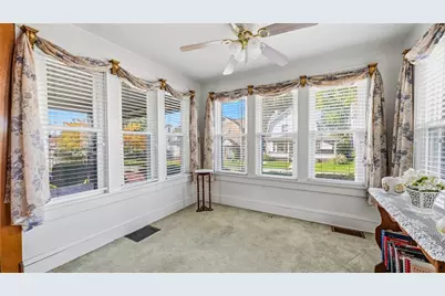 77 Flowers Ave, Sharon, PA 16146 - Photo 10