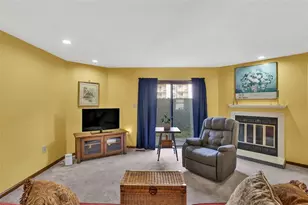 114 Longfellow Ct, Pittsburgh, PA 15218 - Photo 6