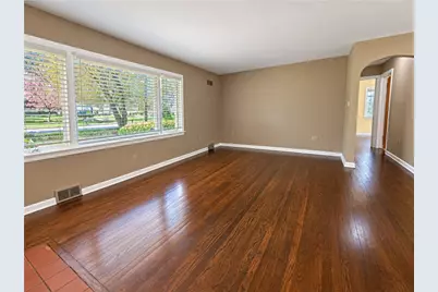 1105 Woodside Ave, Ellwood City, PA 16117 - Photo 10