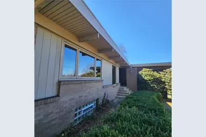 2417 Marbury Rd, Pittsburgh, PA 15221 - Photo 2