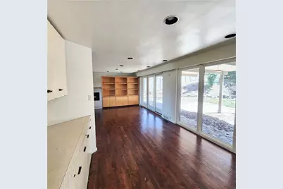 2417 Marbury Rd, Pittsburgh, PA 15221 - Photo 12