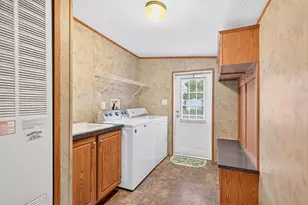 173 Cardinal Dr, Hempfield Township, PA 15644 - Photo 28