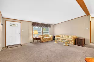 173 Cardinal Dr, Hempfield Township, PA 15644 - Photo 6