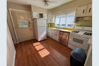 611 Cleveland St, Greensburg, PA 15601 - Photo 8