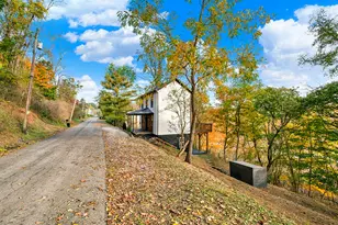 150 Hamilton St, Hempfield Township, PA 15642 - Photo 4