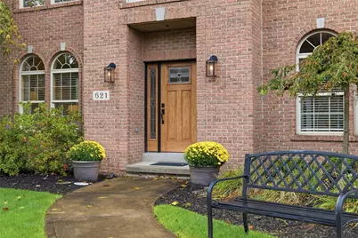 621 Alex Ct, Cranberry Township, PA 16066 - Photo 2
