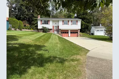 6049 Ramsgate Dr, Bethel Park, PA 15102 - Photo 2