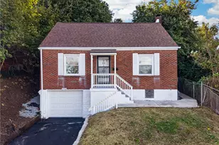 2760 Glenny Ln, West Mifflin, PA 15122 - Photo 1