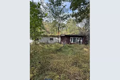 181 Pine Hollow Rd, Bethel Township, PA 16226 - Photo 2