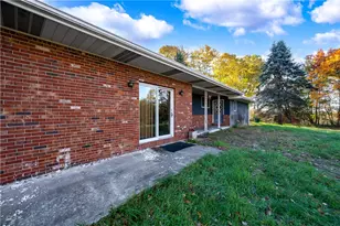 1489 W Sunbury Rd, Clay Township, PA 16061 - Photo 6