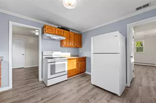 147 W Pennsylvania Ave, New Stanton, PA 15601 - Photo 4