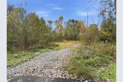 01 Hoover Rd, New Castle, PA 16101 - Photo 22