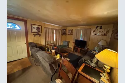 110 Lincoln St, Center Township, PA 15061 - Photo 4
