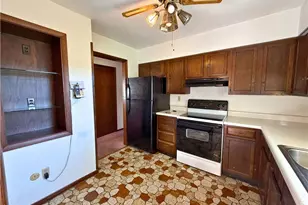 700 Ridgeway Ave, Grove City Boro, PA 16127 - Photo 16