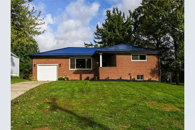 111 Hickory Dr, Chippewa Township, PA 15010 - Photo 2