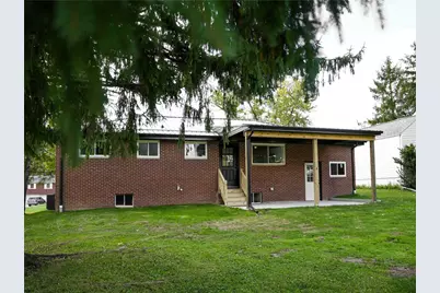 111 Hickory Dr, Chippewa Township, PA 15010 - Photo 6