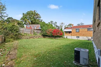 2214 Old Oak Dr, Pittsburgh, PA 15220 - Photo 28