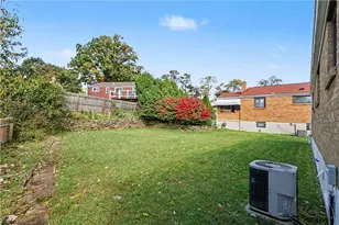 2214 Old Oak Dr, Pittsburgh, PA 15220 - Photo 28