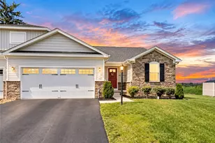 106 Jessica Ct, Chippewa Township, PA 15010 - Photo 1