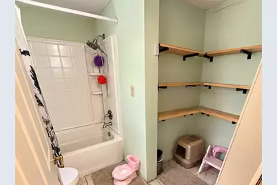 2925 Idaho Ave, Bethel Park, PA 15102 - Photo 12